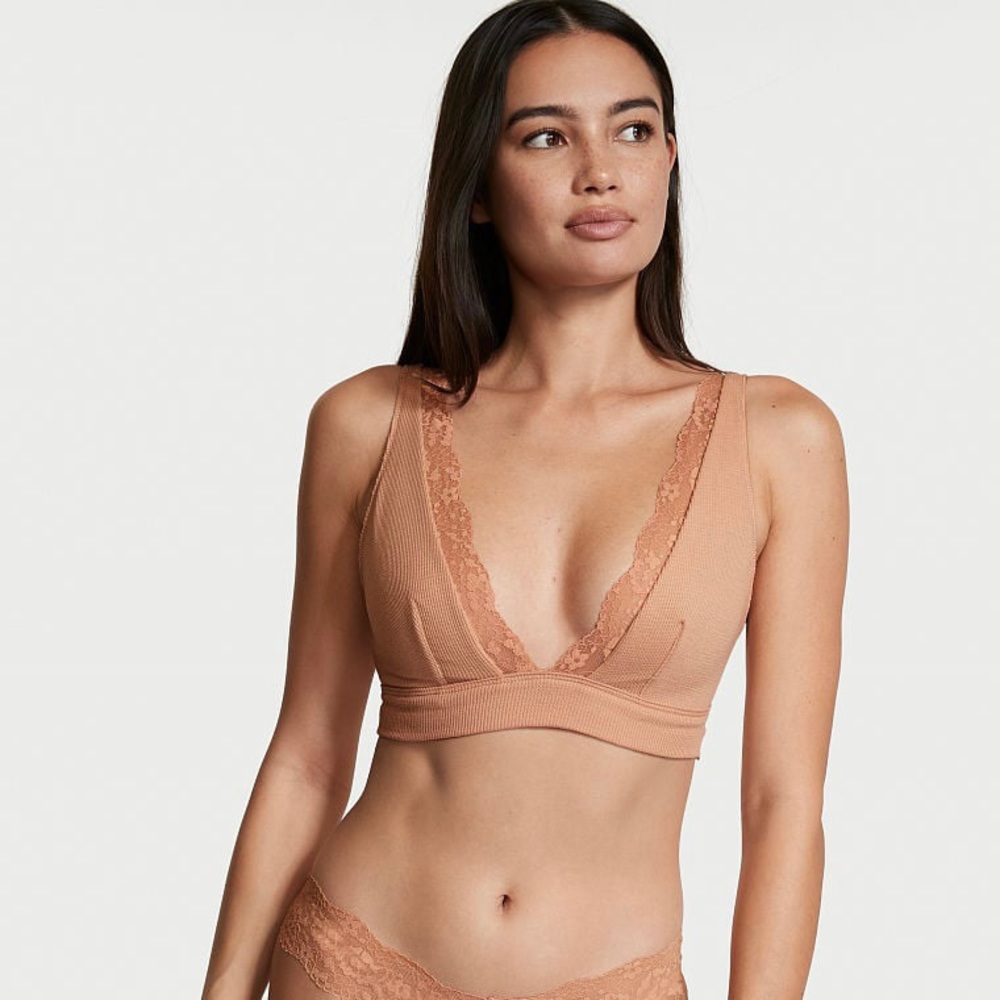 Victoria’s Secret waffle knit plunge bra in toasted sugar (beige)